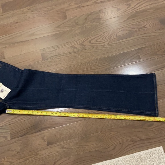 Levi's® Premium RIBCAGE BOOTCUT WOMEN'S JEANS - Picture 8 of 12